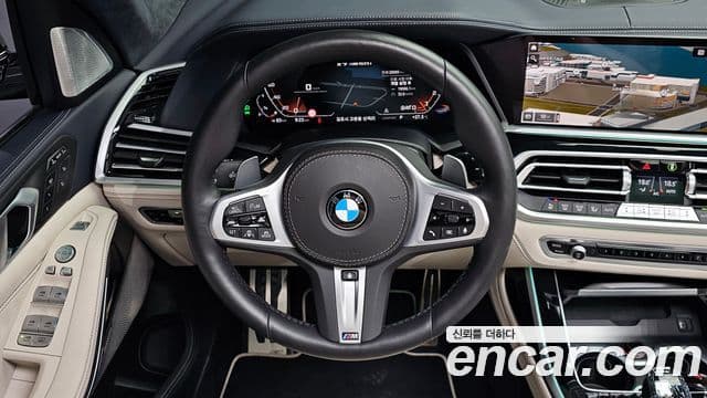 BMW X7 2022 — Photo 11/20