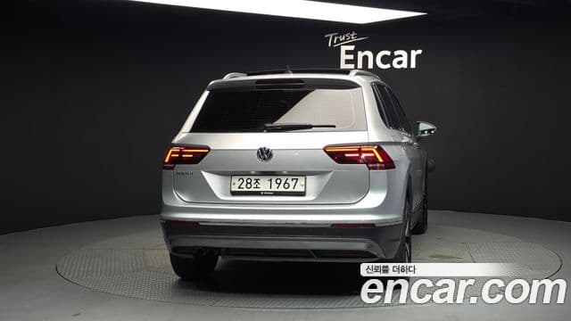 Volkswagen Tiguan 2018 — фото 4 из 20