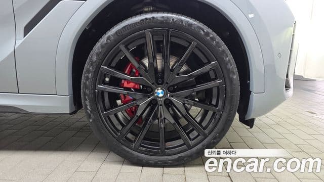 BMW X6 2024 — Photo 17/34