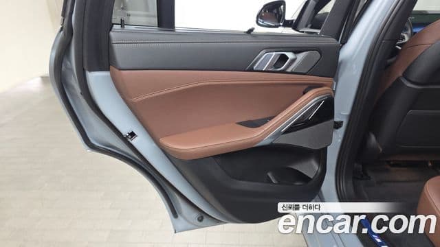BMW X6 2024 — Photo 16/34