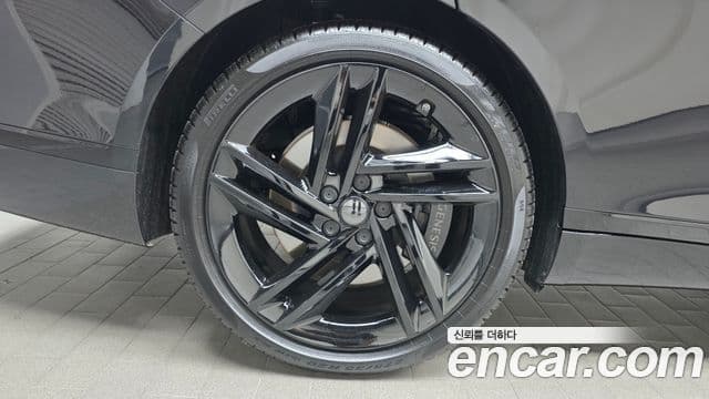Genesis Electrified G80 2025 — фото 5 из 20
