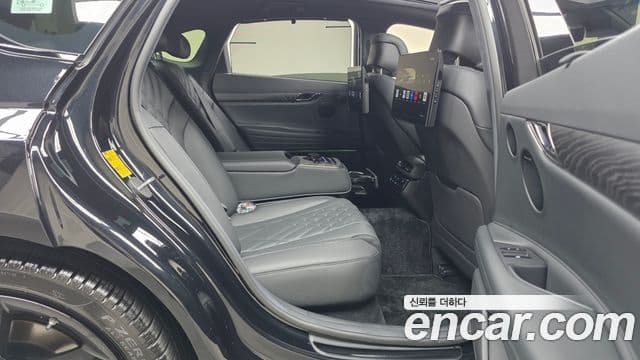 Genesis Electrified G80 2025 — фото 11 из 20