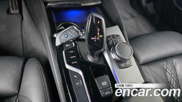 BMW 5 Series 2019 — ფოტო 9/20
