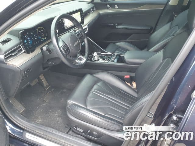 Kia K5 2023 — ფოტო 9/17