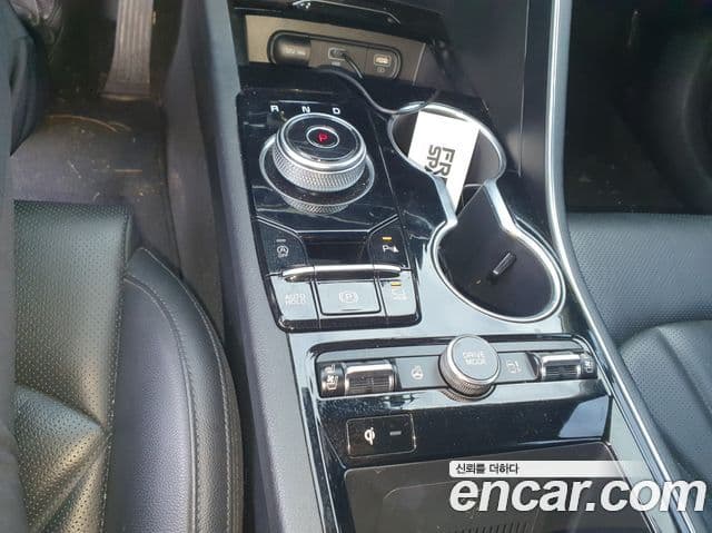 Kia K5 2023 — ფოტო 14/17