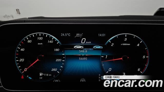 Mercedes-Benz GLE-Class 2022 — ფოტო 8/20