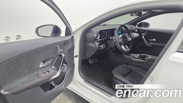 Mercedes-Benz A-Class 2022 — фото 10 из 20