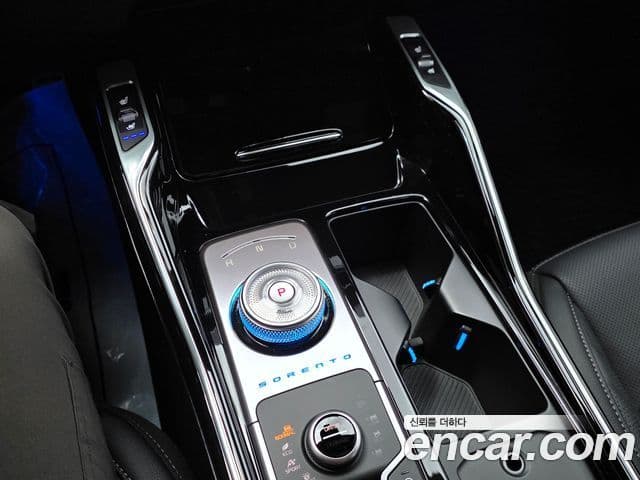 Kia Sorento 2024 — фото 13 из 20