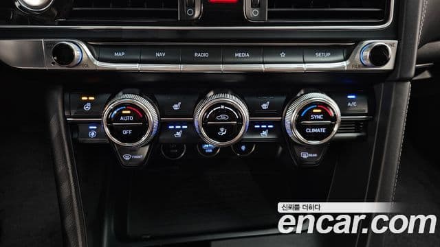 Genesis G70 2020 — ფოტო 18/20