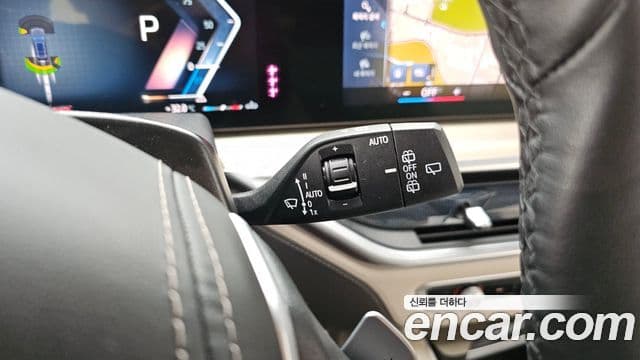 BMW X7 2023 — ფოტო 19/20