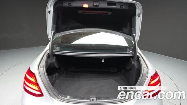 Mercedes-Benz E-Class 2018 — Şəkil 14/29