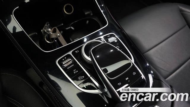 Mercedes-Benz E-Class 2018 — Şəkil 23/29