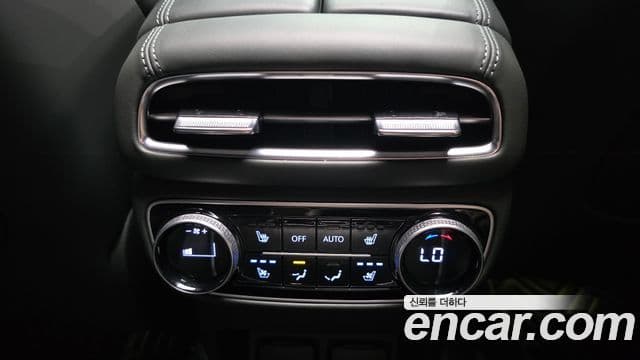 Genesis GV80 2021 — ფოტო 19/20