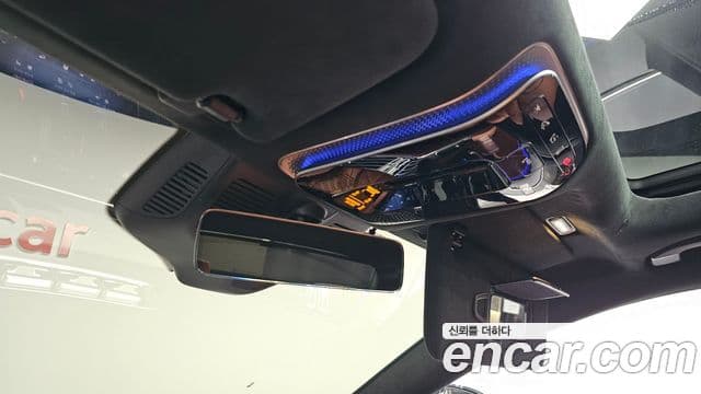 Mercedes-Benz S-Class 2023 — Photo 17/40