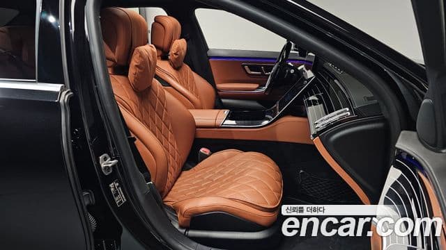 Mercedes-Benz S-Class 2023 — Photo 9/40
