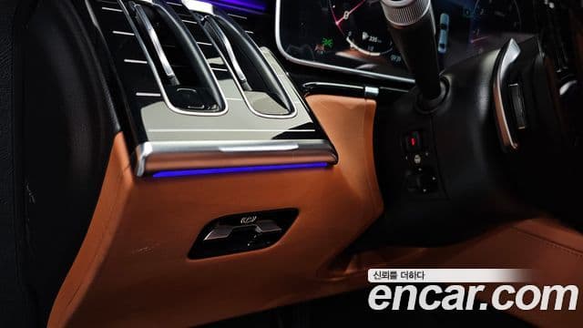 Mercedes-Benz S-Class 2023 — Photo 39/40