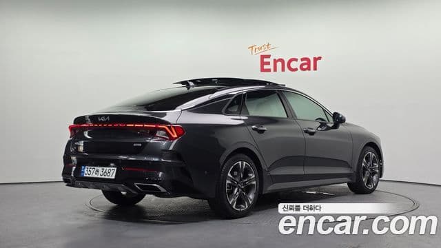 Kia K5 2022 — Şəkil 2/20
