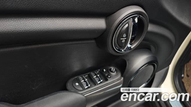 Mini Cooper 2020 — Şəkil 17/20