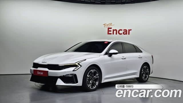 Kia K5, 2025