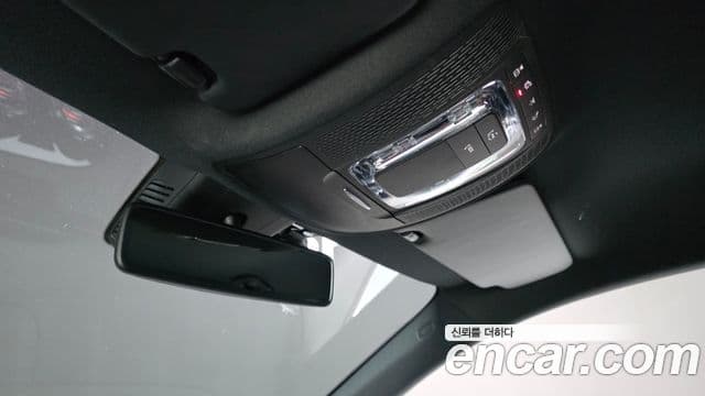 Mercedes-Benz A-Class 2020 — ფოტო 19/20