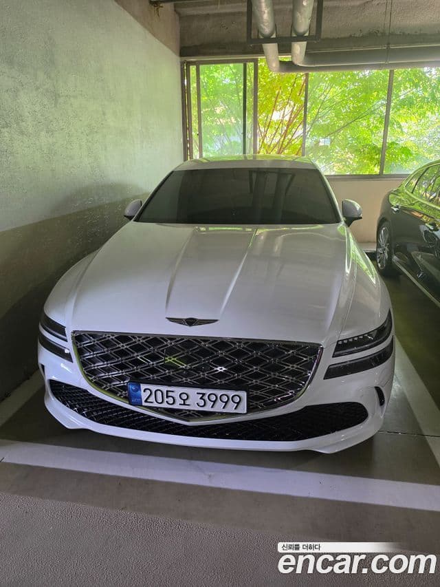 Genesis Electrified G80 2024 — Şəkil 1/9