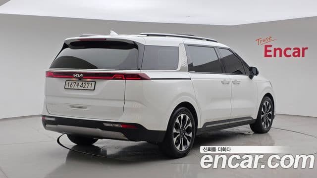 Kia Carnival 2022 — Фото 2/20