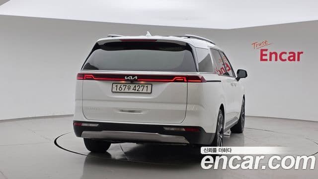 Kia Carnival 2022 — Фото 4/20
