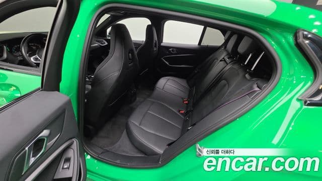 BMW 1 Series 2022 — Photo 14/35
