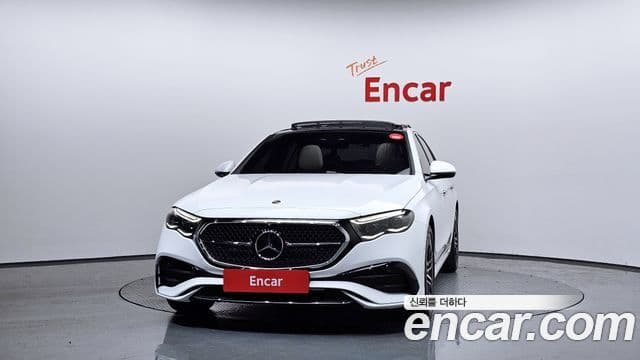 Mercedes-Benz E-Class 2025 — Фото 2/20
