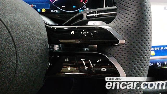 Mercedes-Benz E-Class 2025 — Фото 16/20
