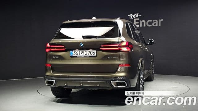 BMW X5 2025 — Photo 21/31