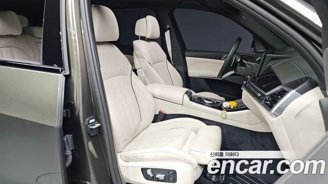 BMW X5 2025 — Photo 26/31