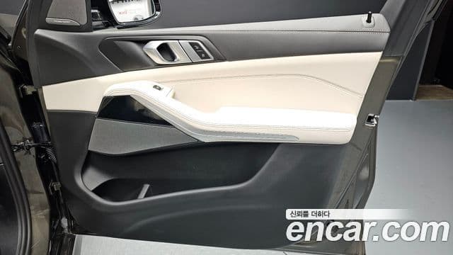 BMW X5 2025 — Photo 2/31