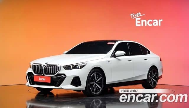 BMW 5 Series, 2025