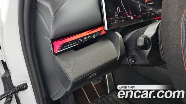 BMW 5 Series 2026 — Photo 24/34
