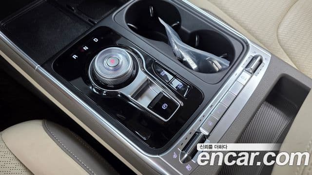 Kia Carnival 2024 — ფოტო 9/20