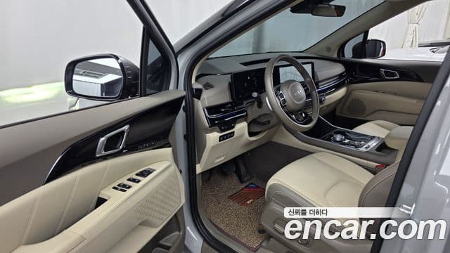 Kia Carnival 2024 — ფოტო 10/20
