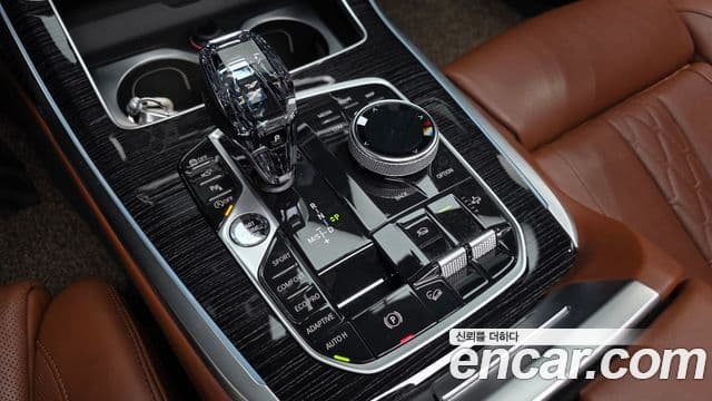 BMW X7 2020 — фото 9 из 20