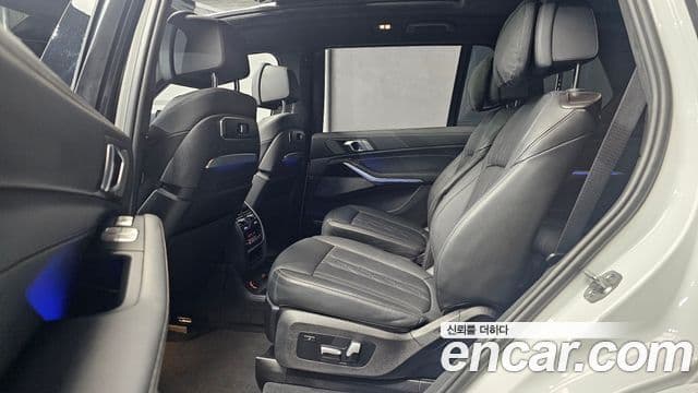 BMW X7 2023 — ფოტო 12/20