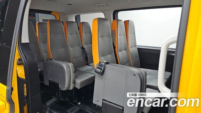 Hyundai Staria 2022 — ფოტო 12/20