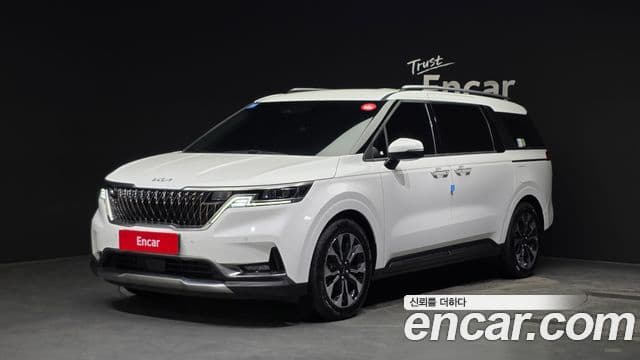 Kia Carnival 2023 — ფოტო 1/20