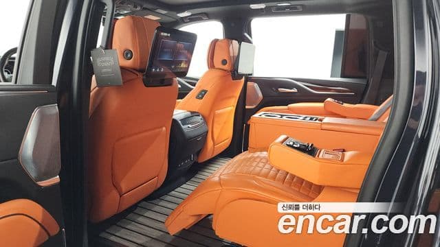 Cadillac Escalade 2022 — фото 10 из 20