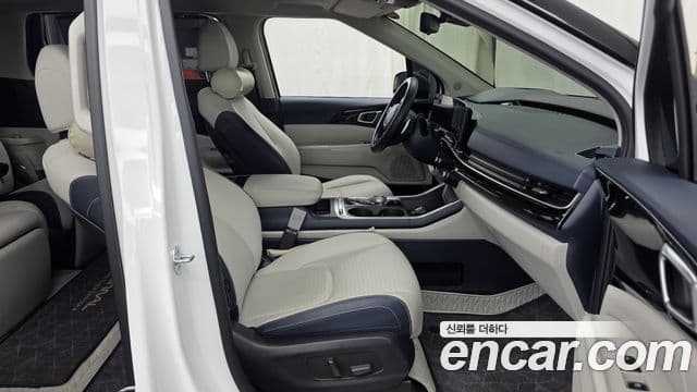 Kia Carnival 2024 — Фото 11/20