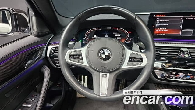 BMW 5 Series 2022 — ფოტო 13/20
