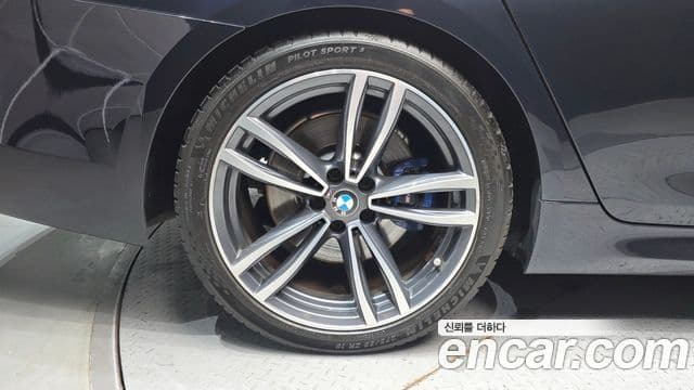 BMW 5 Series 2018 — фото 5 из 20