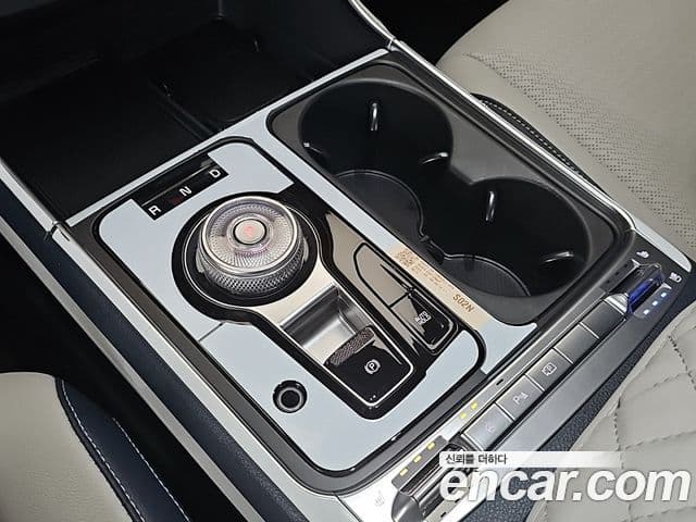 Kia Carnival 2025 — Şəkil 8/20
