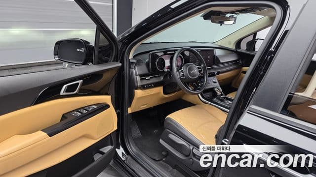 Kia Carnival 2023 — Фото 10/20