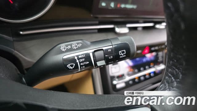 Kia Carnival 2023 — Фото 15/20