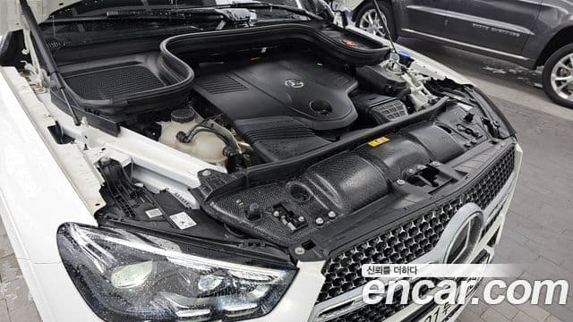 Mercedes-Benz GLE-Class 2025 — ფოტო 6/20