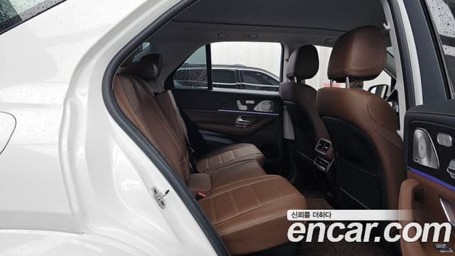 Mercedes-Benz GLE-Class 2025 — ფოტო 12/20